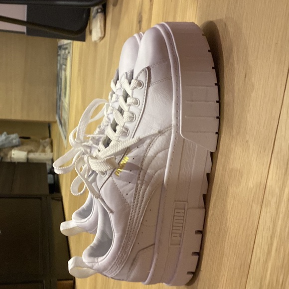 Puma shoes women’s white size 9 - Picture 2 of 8